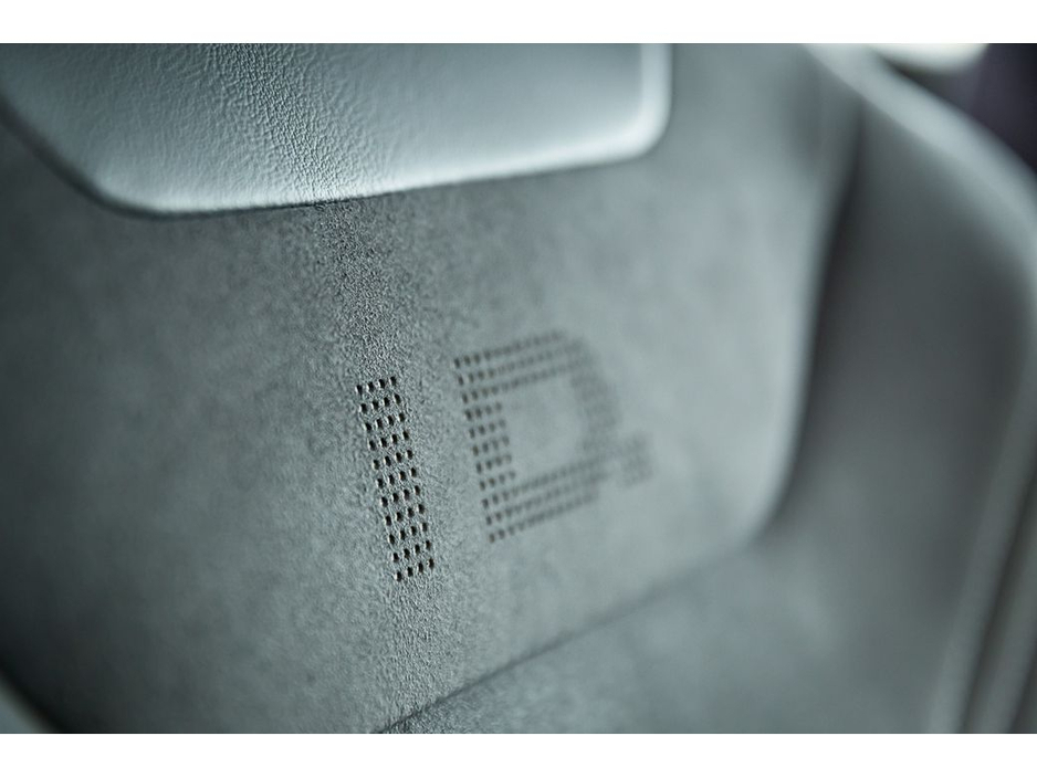 2023 Volkswagen ID.4 - image 18