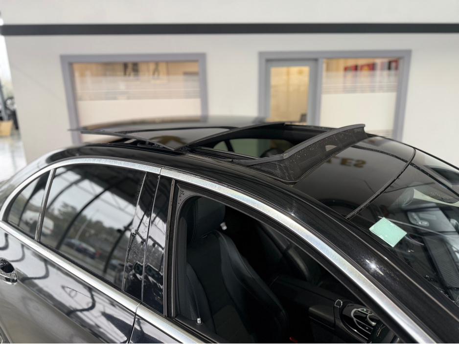 2016 Mercedes-Benz E Class - image 16