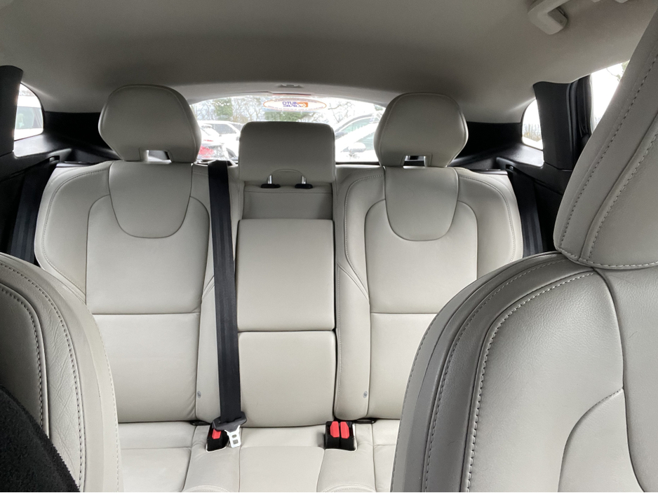 2014 Volvo V40 D2 SE 5DR €8,250