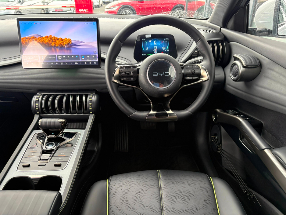 2025 BYD ATTO 3 - image 10