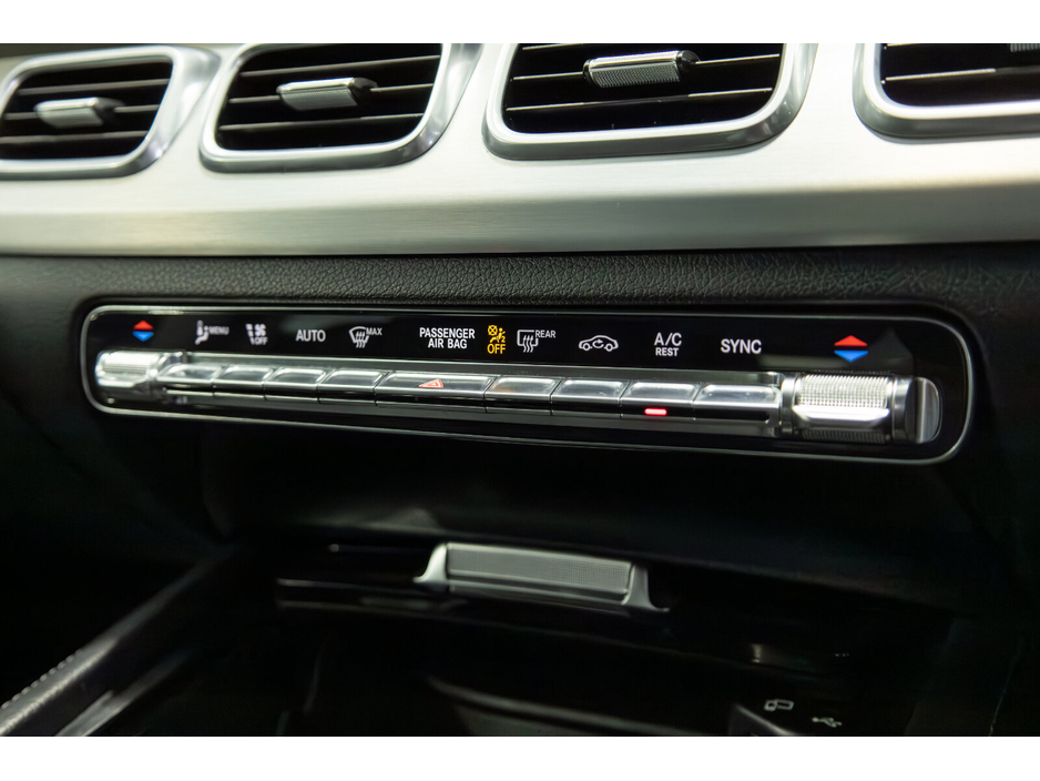 2019 Mercedes-Benz GLE Class - image 22