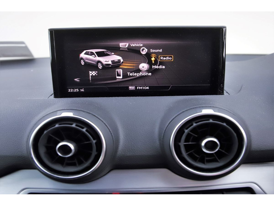 2019 Audi Q2 - image 19