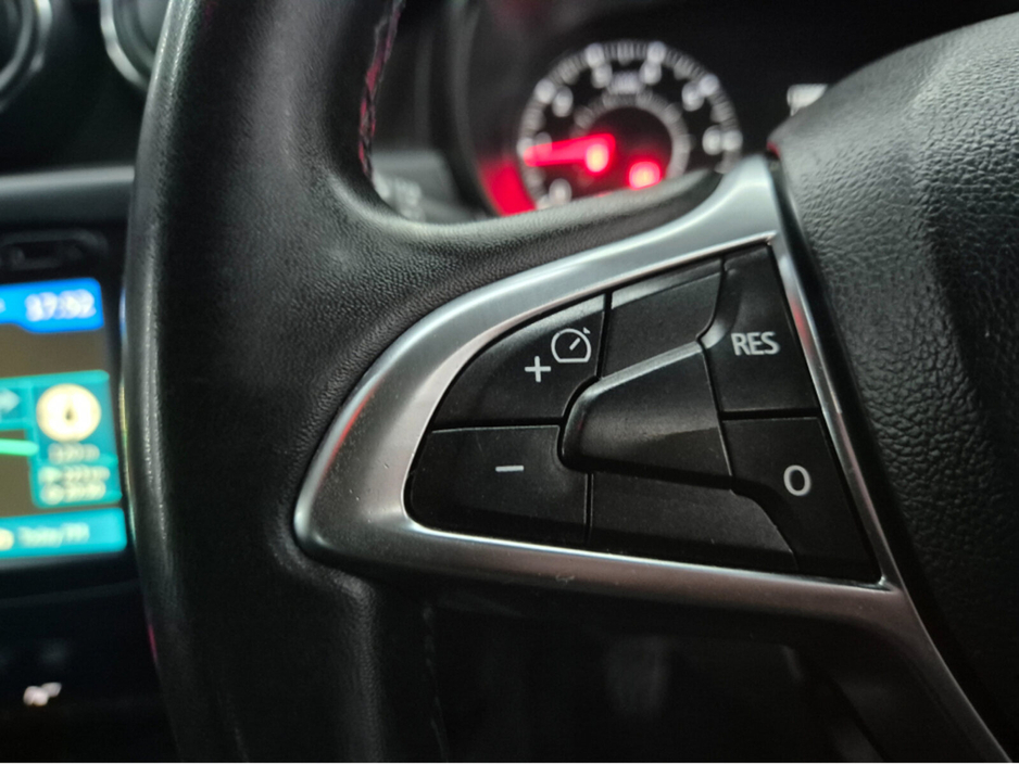 2019 Dacia Duster - image 12