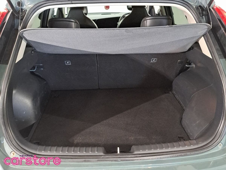 2023 Kia Niro - image 19