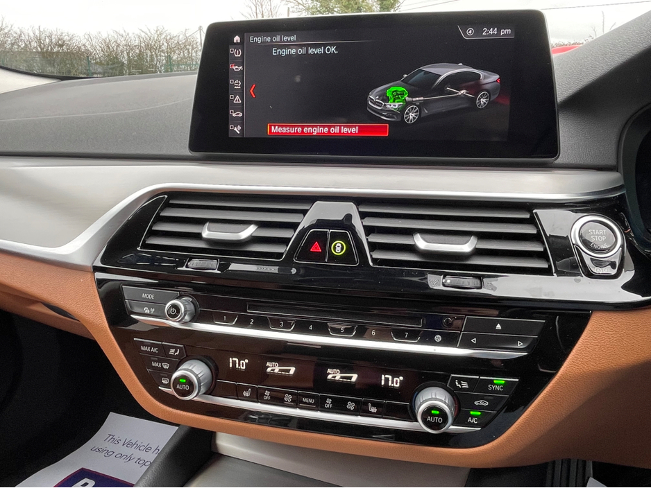 2019 BMW 5 Series - image 22