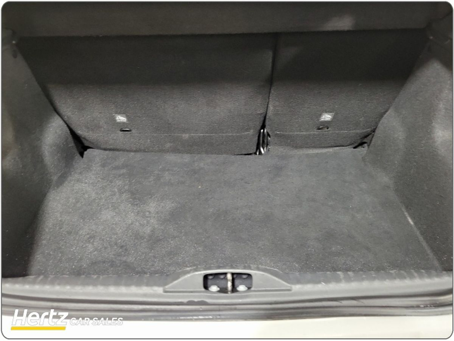 2023 Citroen C3 - image 18