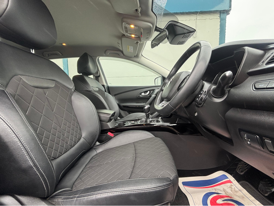 2020 Renault Kadjar - image 8