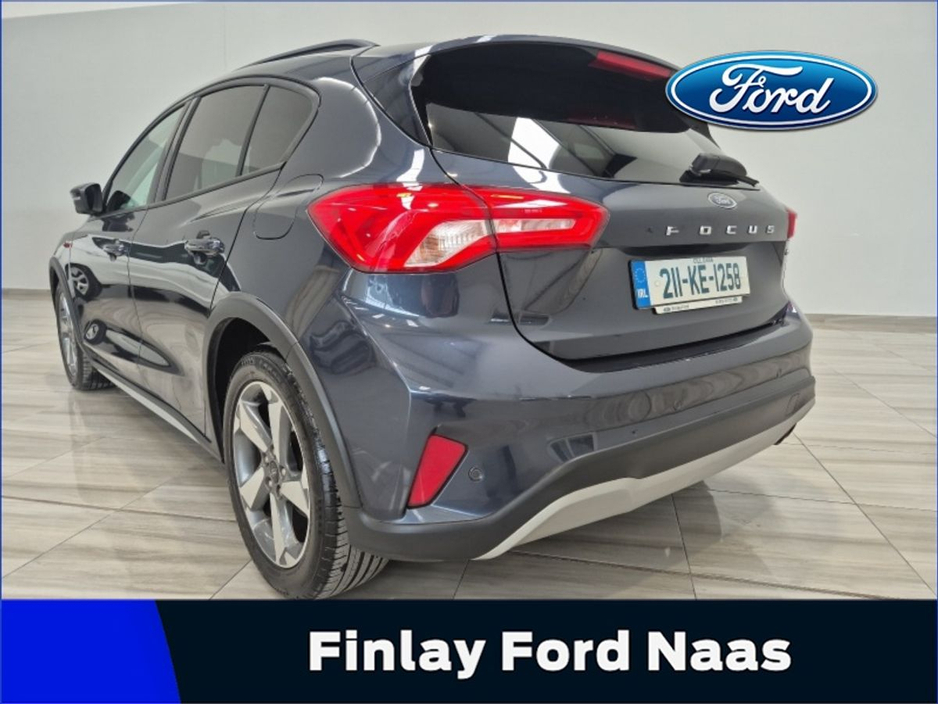 2021 Ford Focus - image 3