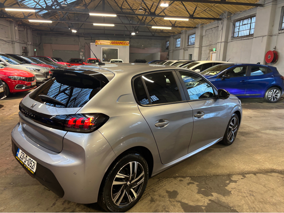 2023 Peugeot 208 ACTIVE 1.2 75 6.4 4DR €14,999