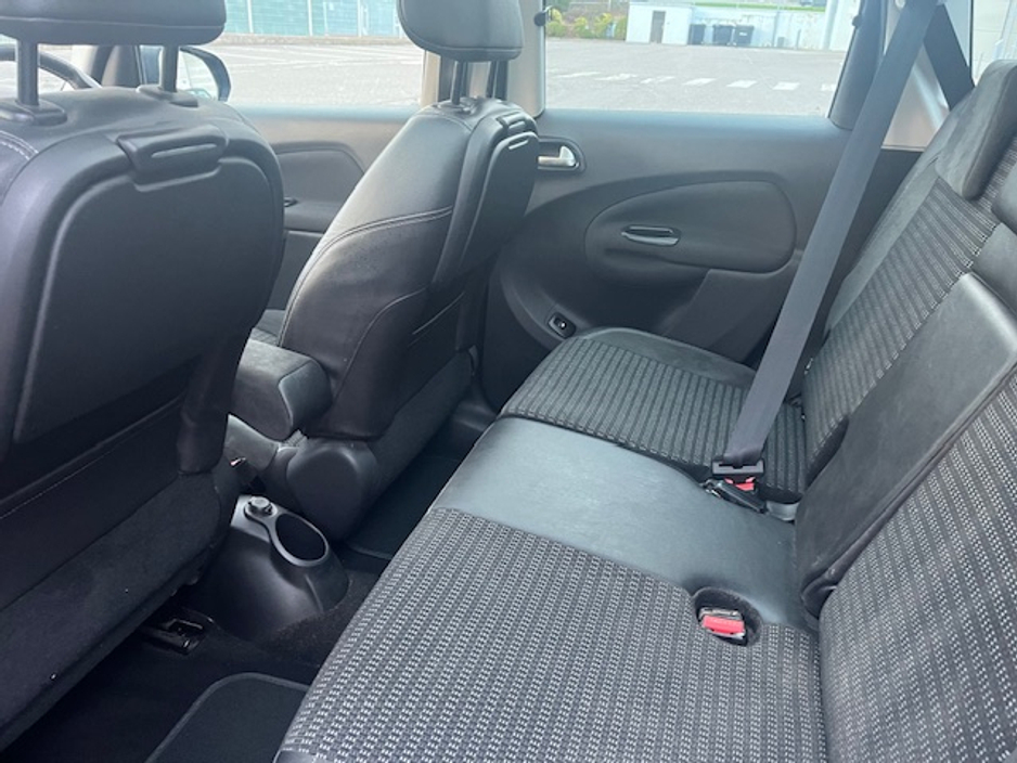 2017 Citroen C3 - image 15