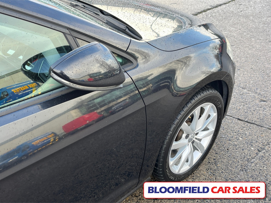 2015 Volkswagen Golf HIGHLINE , AUTO // LOW MILEAGE €13,950