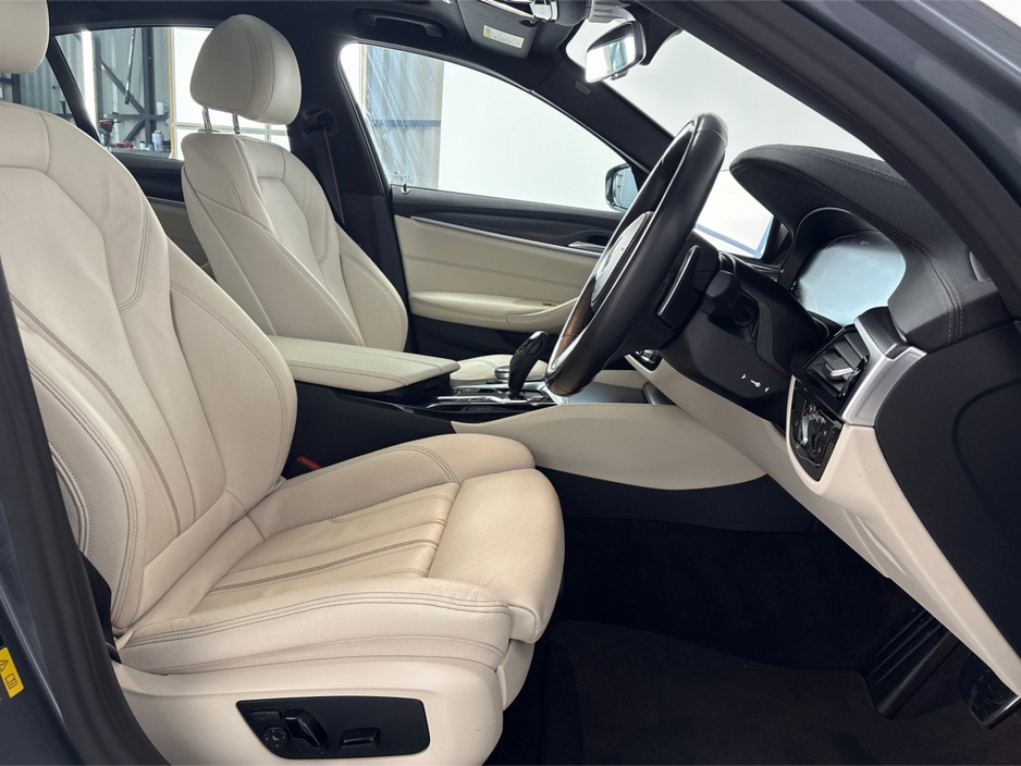 2022 BMW 5 Series 530E HYBRID M SPORT NEW NCT**19"MATTE BLACK ALLOYS**PANORAMIC SUNROOF**FRONT HEATED ELECTRIC SEATS**AMBIENT LIGHTING**APPLE CARPLAY**REVERSE CAMERA**PARKING SENSORS**DRIVE MODES**FINANCE AVAILABLE** €37,995