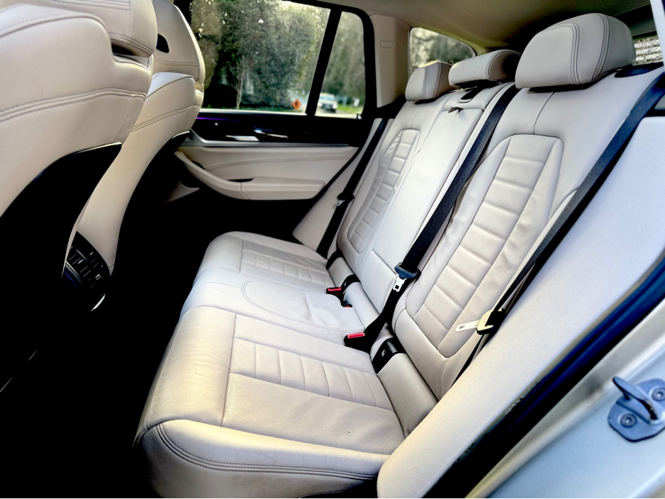 2018 BMW X3 - image 10