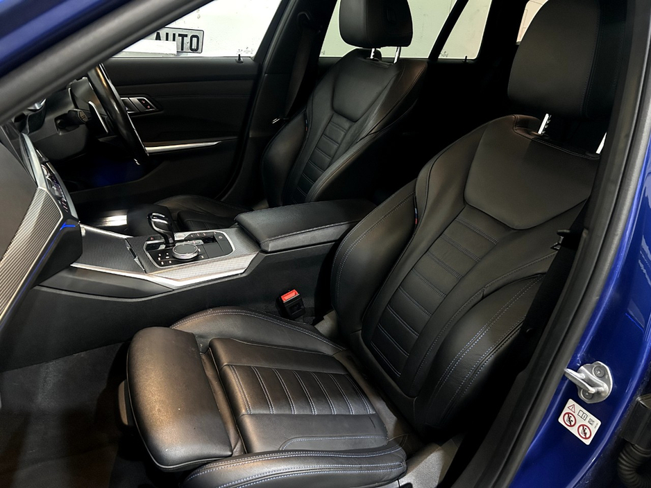 2021 BMW 3 Series - image 8