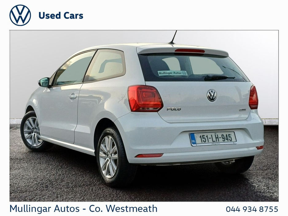 2015 Volkswagen Polo - image 3