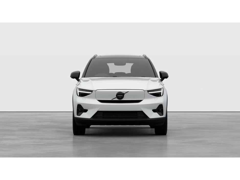 2026 Volvo EX40 - image 3