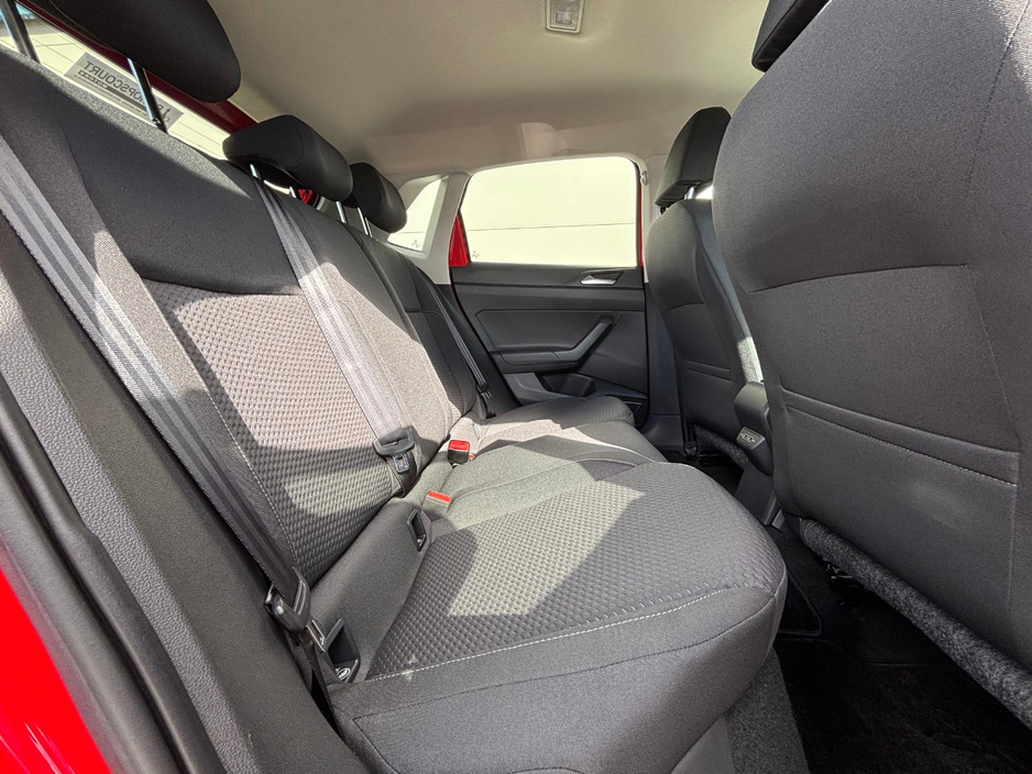 2019 Volkswagen Polo - image 7