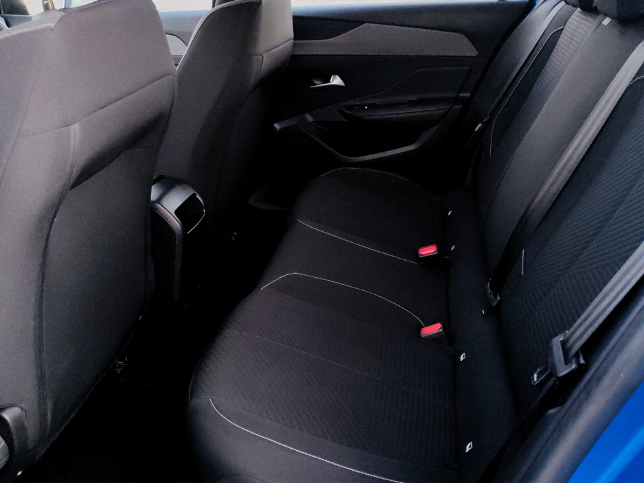 2023 Peugeot 308 - image 21