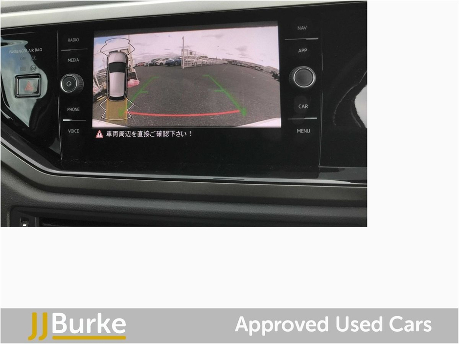 2022 Volkswagen Polo - image 13