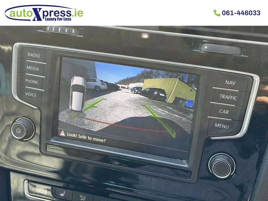 2017 Volkswagen Golf - image 8