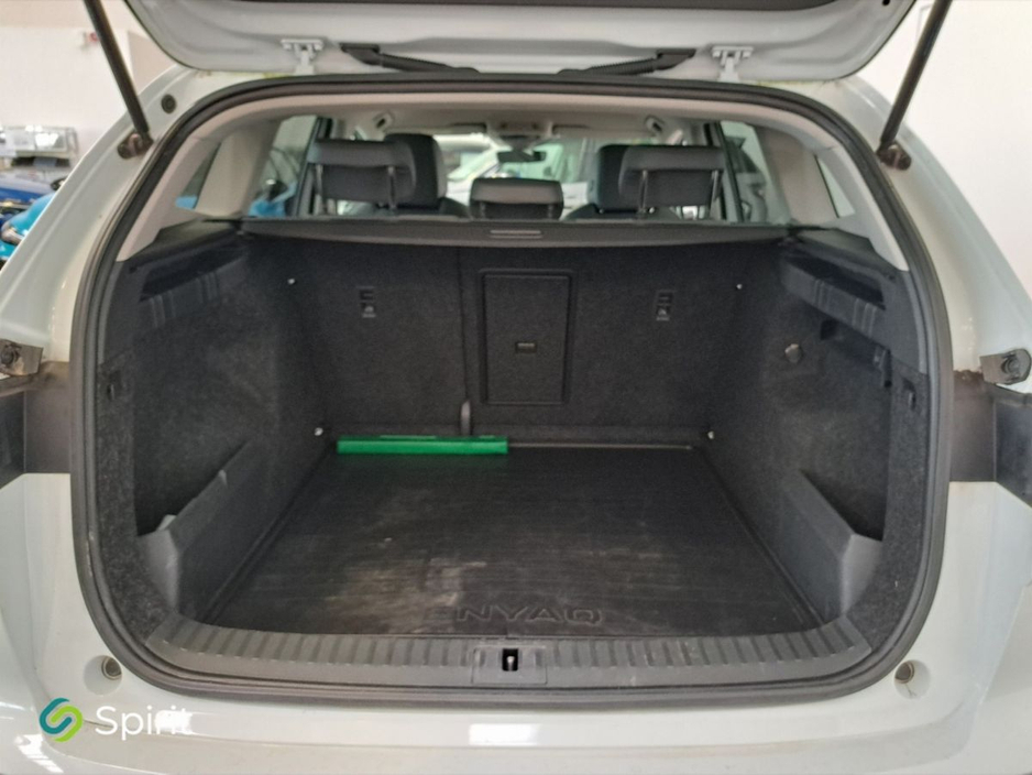 2022 Skoda Enyaq - image 17