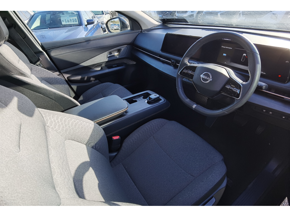 2024 Nissan Ariya - image 8