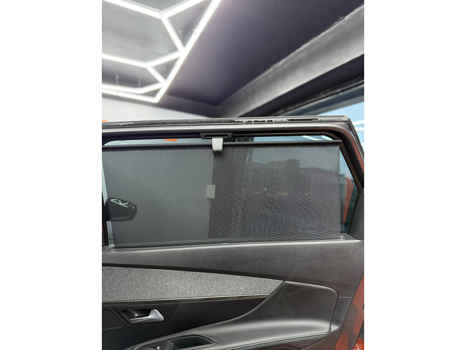 2022 Peugeot 5008 - image 15