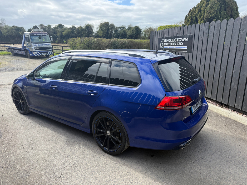 2015 Volkswagen Golf - image 4