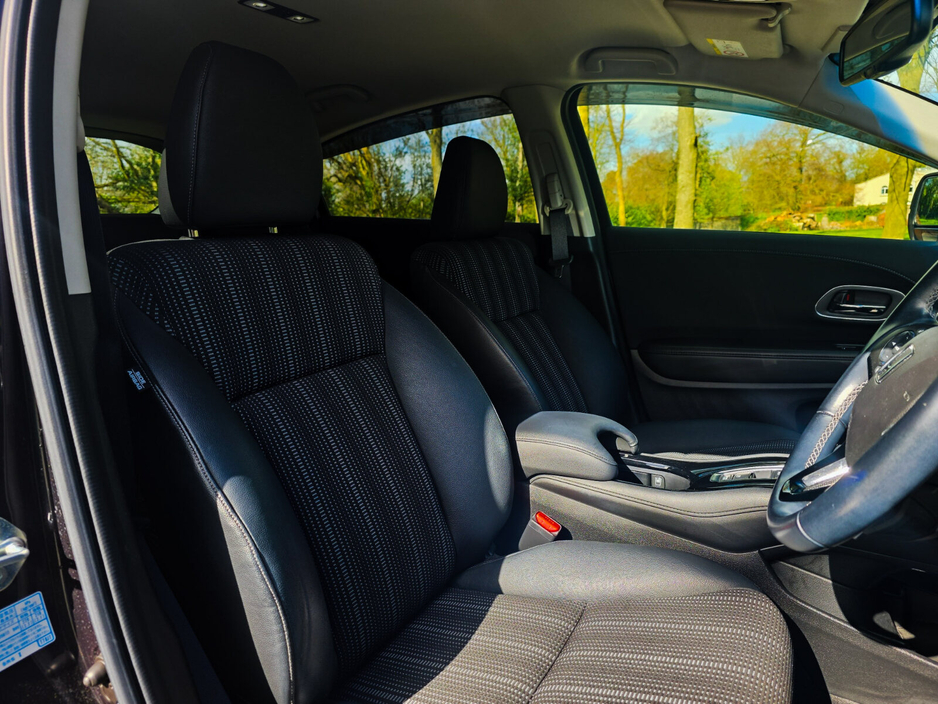 2017 Honda Vezel - image 8