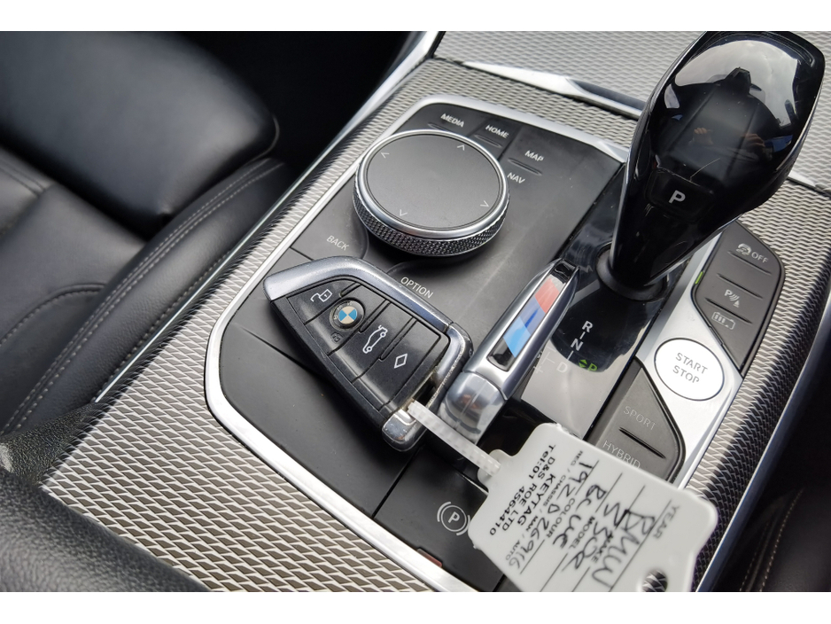 2019 BMW 3 Series - image 21