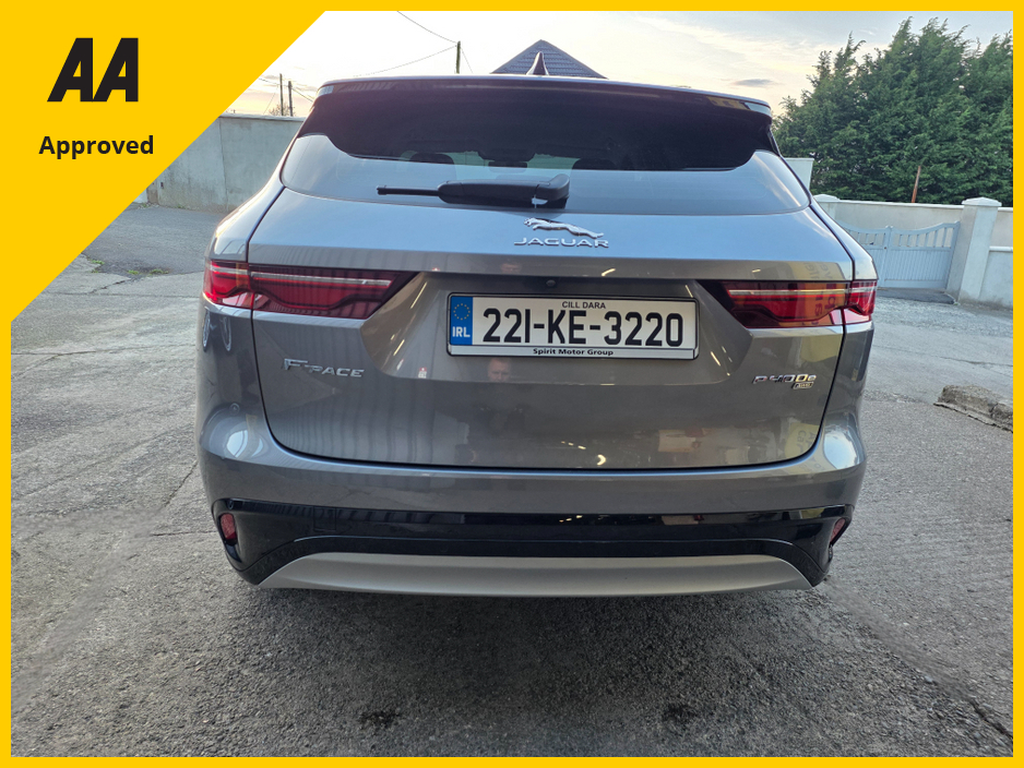 2022 Jaguar F-Pace - image 7