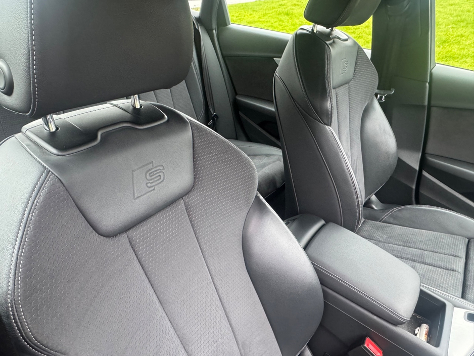 2022 Audi A4 - image 5