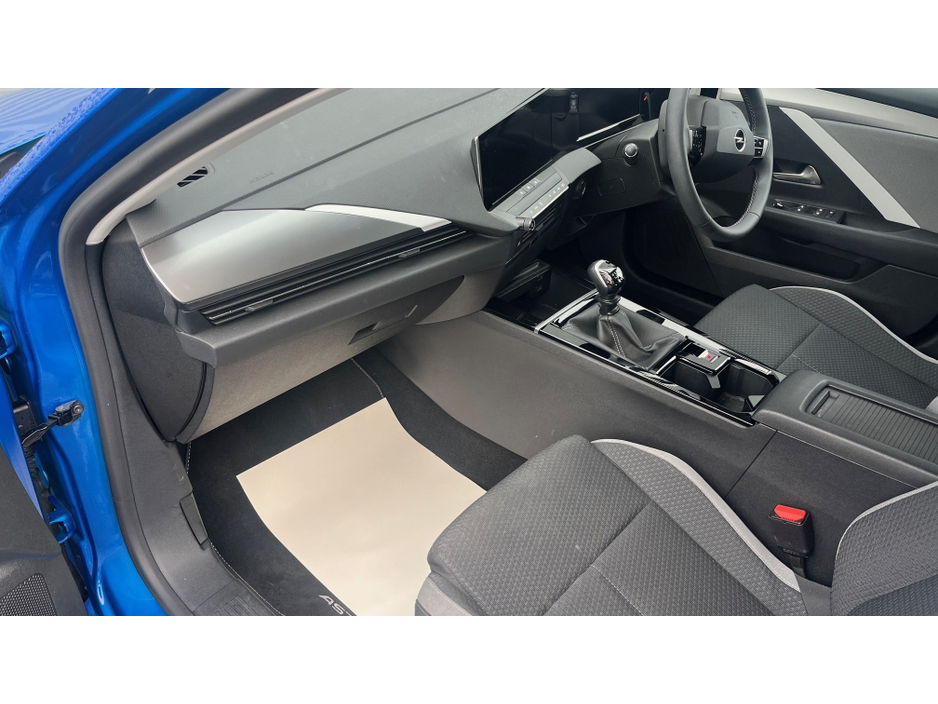 2025 Opel Astra 5 DR HATCH SC 1.2I 110PS PETROL €27,950