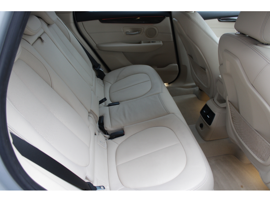 2016 BMW 2 Series Active Tourer - image 18