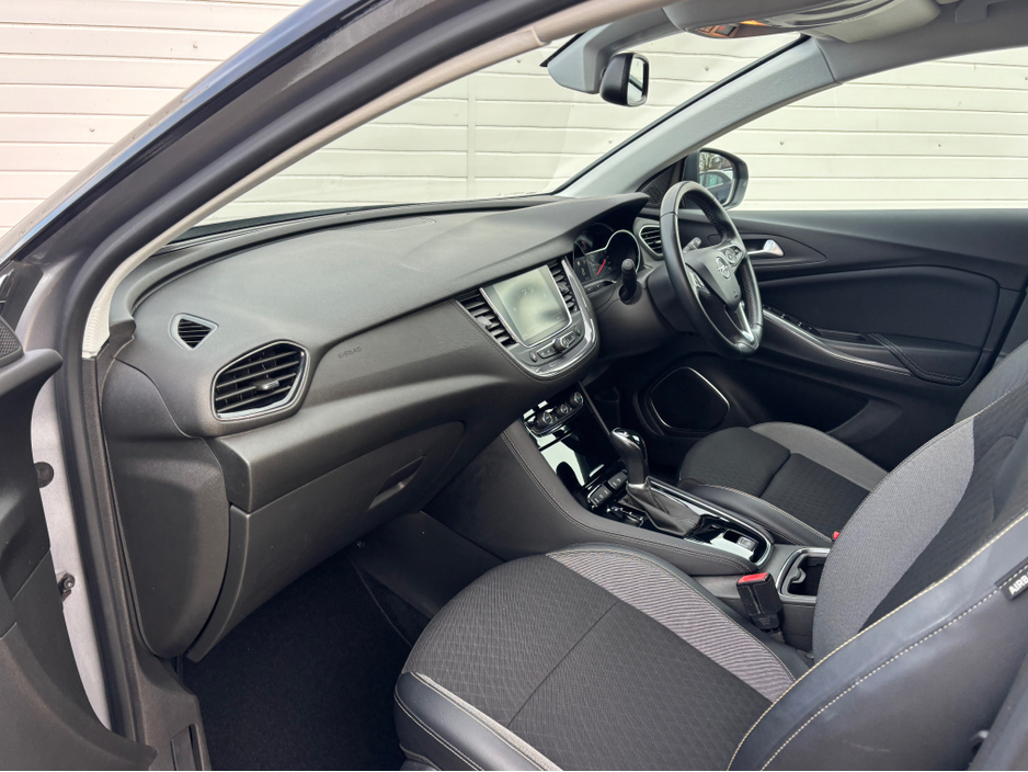 2020 Opel Grandland X - image 17
