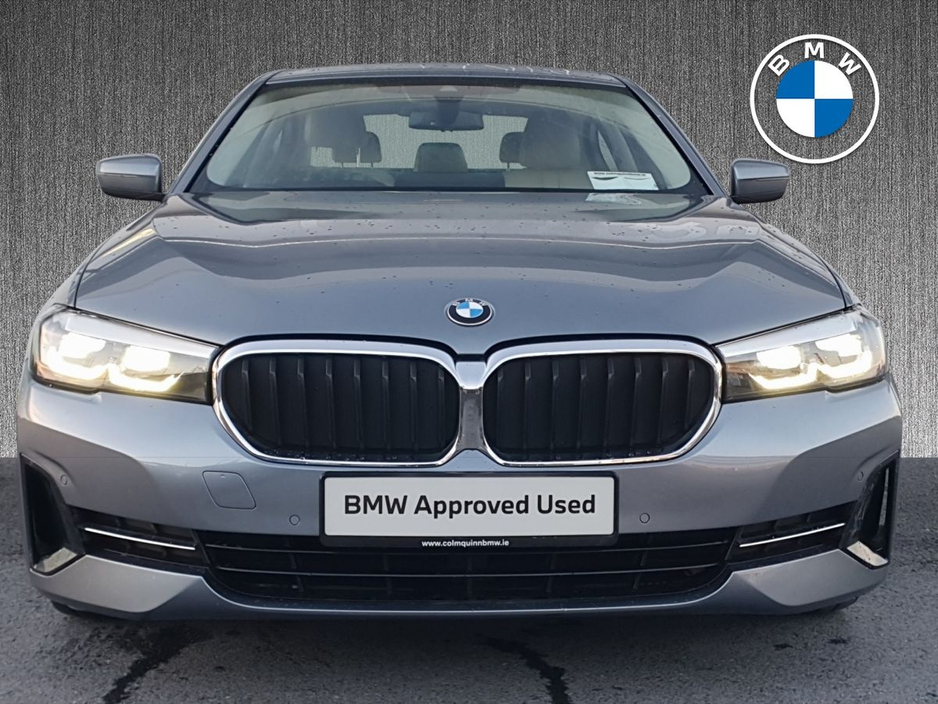 2021 BMW 5 Series - image 15