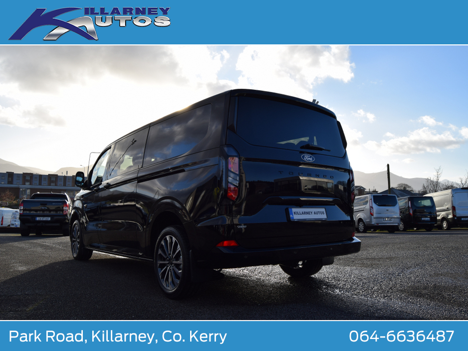 2026 Ford Tourneo Custom 2026 PHEV Tourneo Custom Limited 2.5 Auto