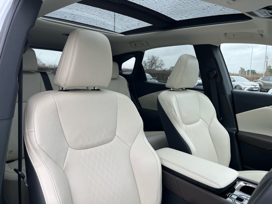 2024 Lexus RX 450 h - image 14