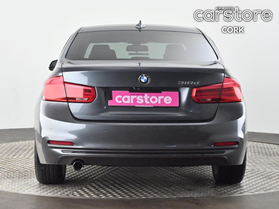 2017 BMW 3 Series 318d Sport €20,880