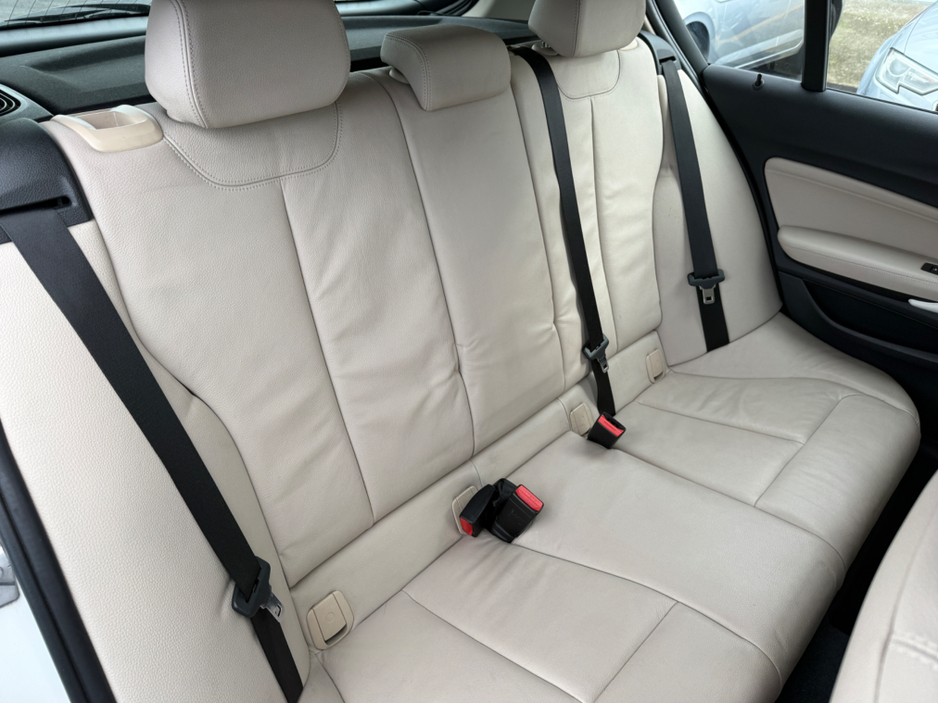 2018 BMW 1 Series - image 11