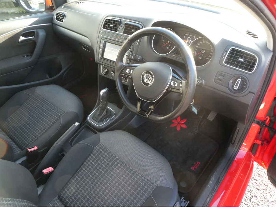 2016 Volkswagen Polo TSI Bluemotion €13,650