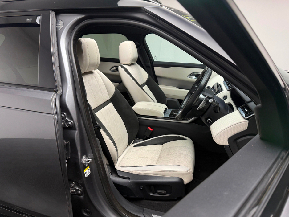 2017 Land Rover Range Rover Velar - image 11