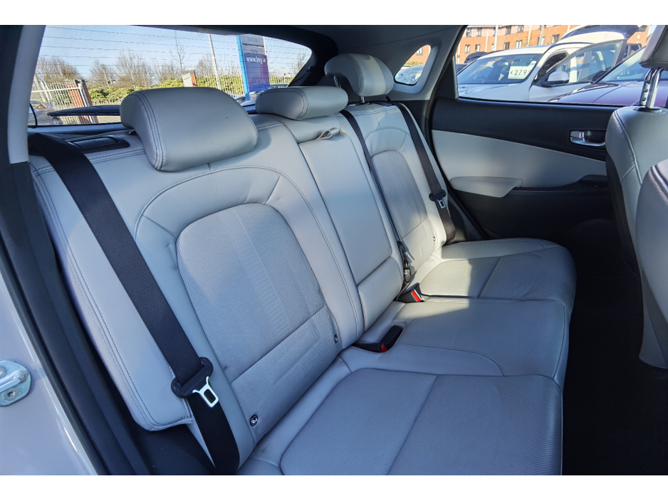 2022 Hyundai Kona - image 10