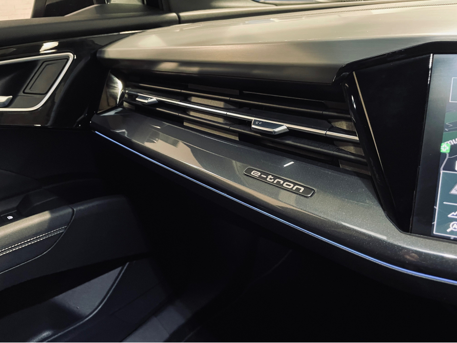 2024 Audi Q4 e-tron - image 20