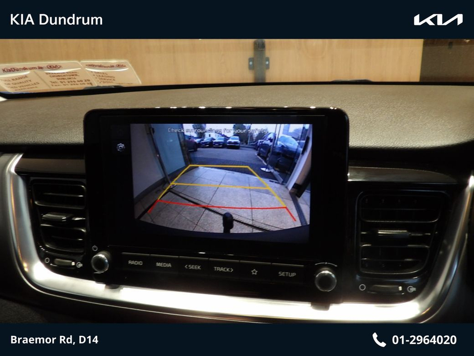 2022 Kia Stonic - image 5