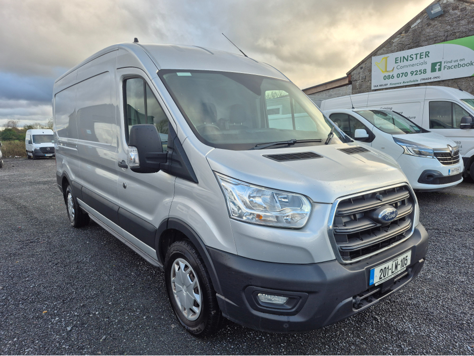 2020 Ford Transit - image 2