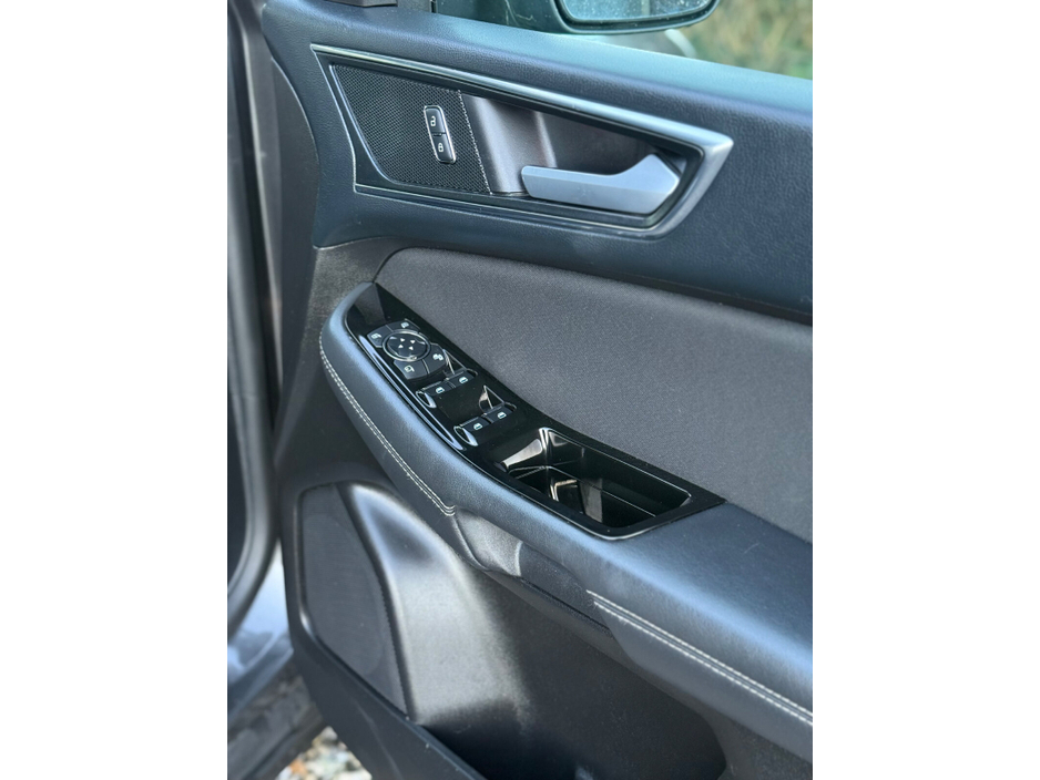 2021 Ford Galaxy - image 22