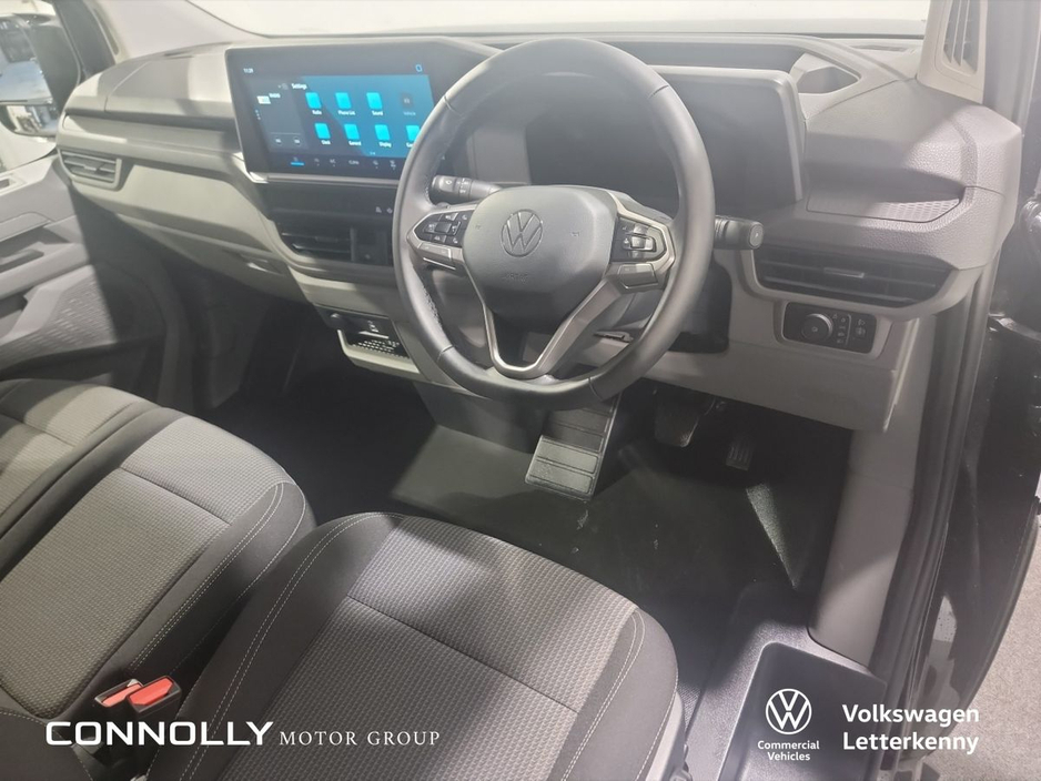 2026 Volkswagen Transporter - image 2