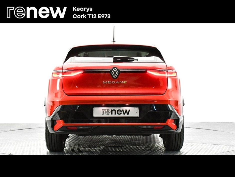 2023 Renault Megane E-Tech - image 10