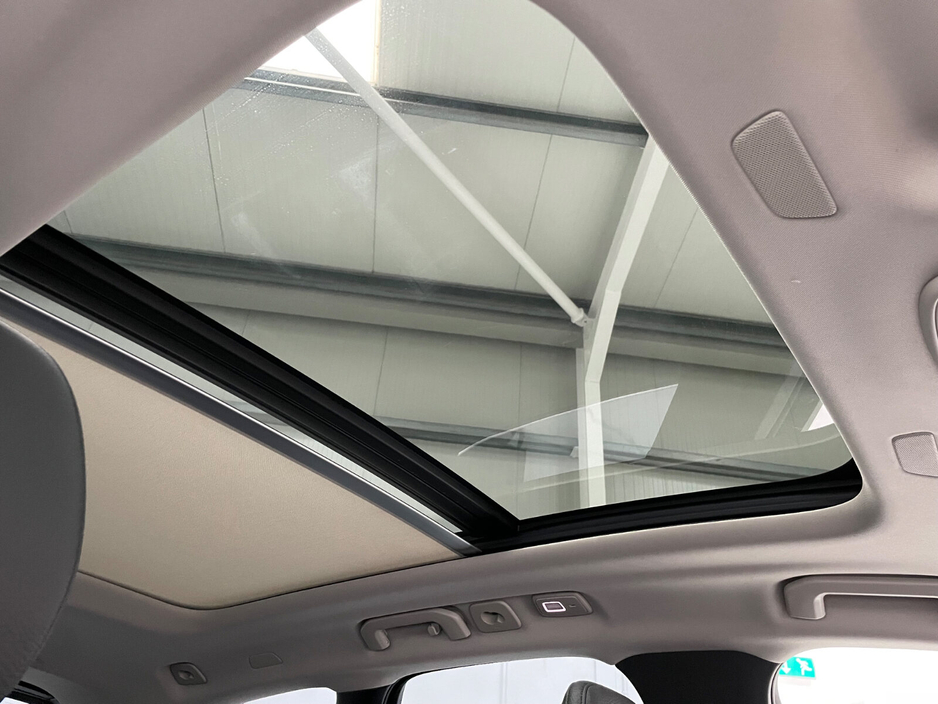 2023 Volvo XC60 - image 23